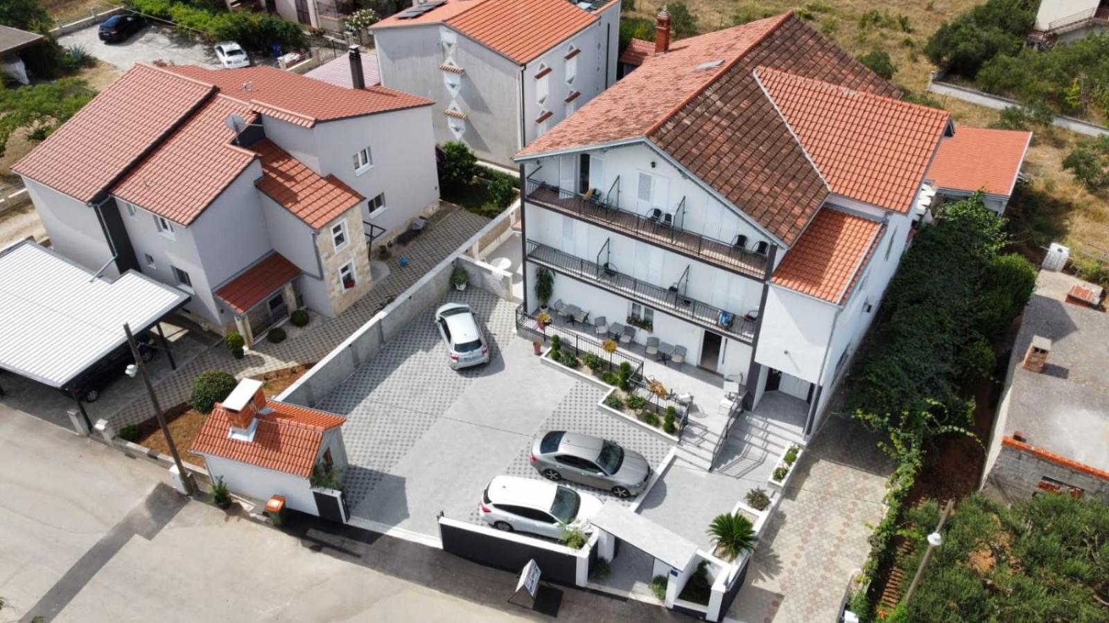 Bed & Breakfast Maki Биоград на Мору Екстериор снимка